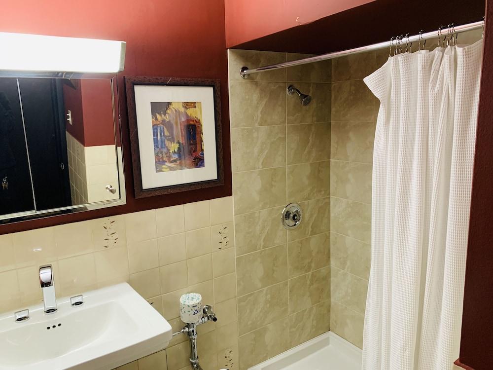 Hotel At The Waldorf Vancouver Extérieur photo